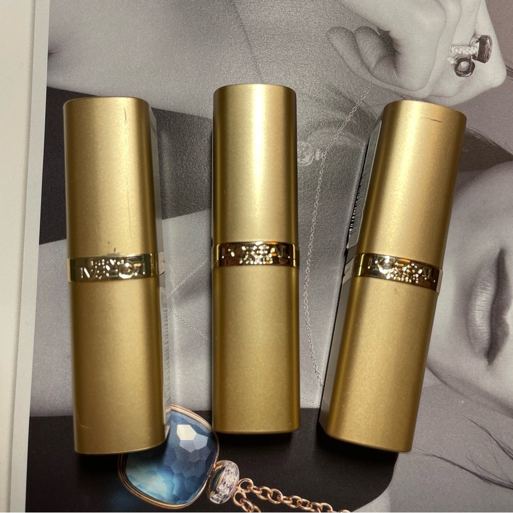 L'Oreal Gold Lipstick Set
